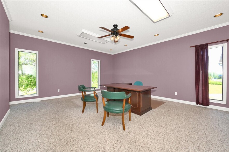 More Photos Of 7434 AL Highway 157, Cullman Office For Sale