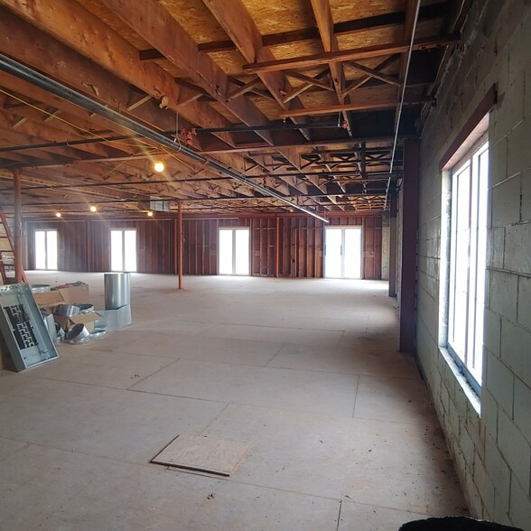 More Photos Of 101-103 S Washington Ave, Wellington Office For Lease