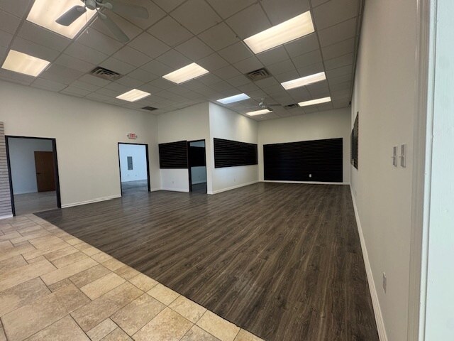 More Photos Of 1585 E Broad St, Mansfield Unknown For Lease