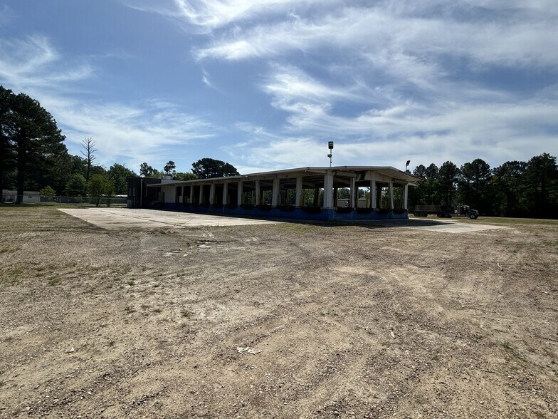 More Photos Of 400 Childre Rd, Pearl Truck Terminal For Lease