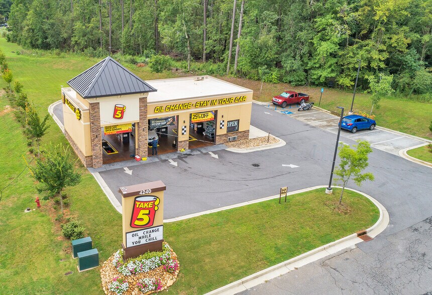 More Photos Of 4240 Washington Rd, Evans Auto Repair For Sale