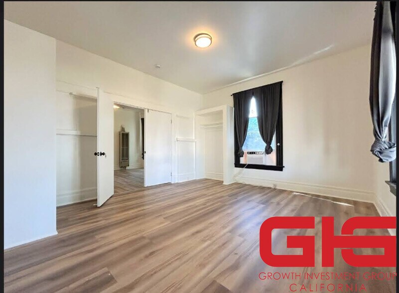 More Photos Of 724 W 2nd St, Pomona Apartments For Sale