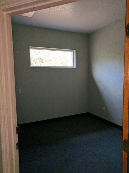 More Photos Of 150 SE 17th St, Ocala Office For Sale