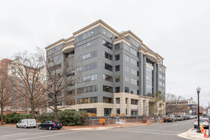 More Photos Of 500 Montgomery St, Alexandria Office For Lease