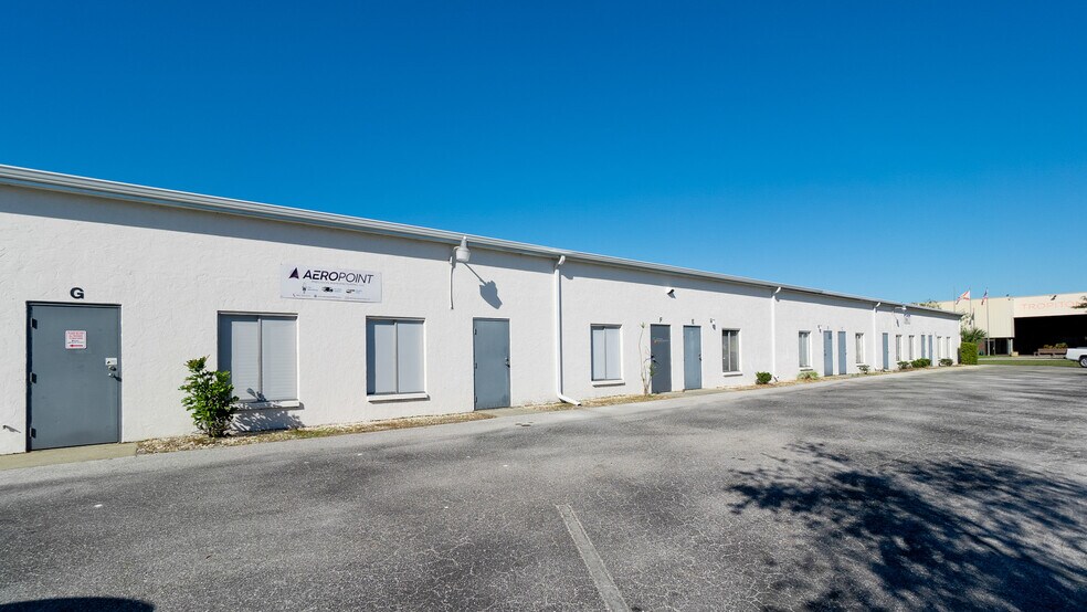 More Photos Of 1390 Commerce Blvd, Sarasota Unknown For Lease