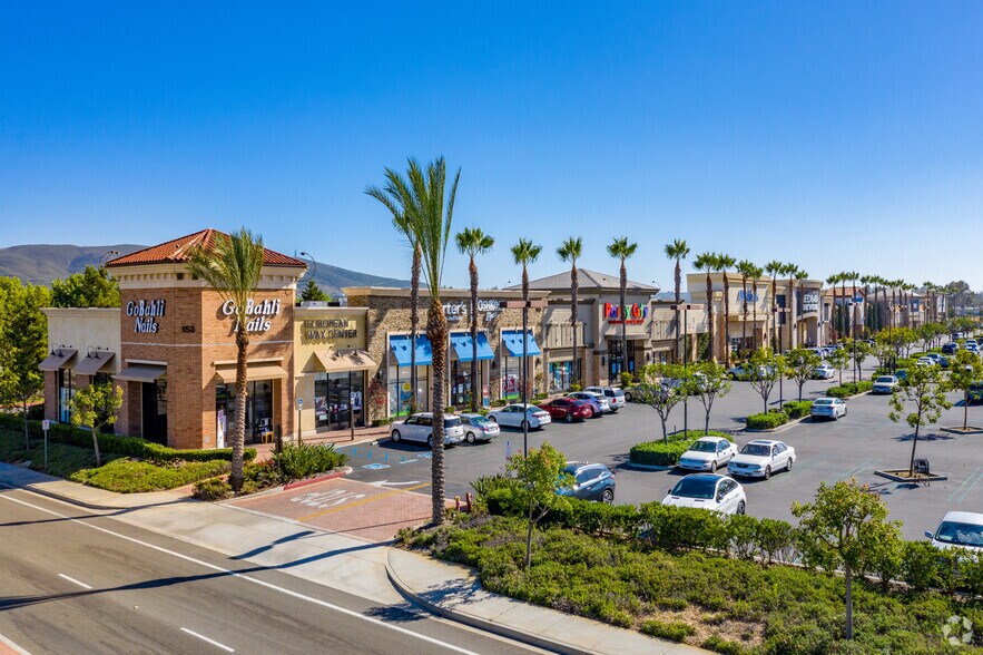 More Photos Of 101-197 S Las Posas Rd, San Marcos Unknown For Lease