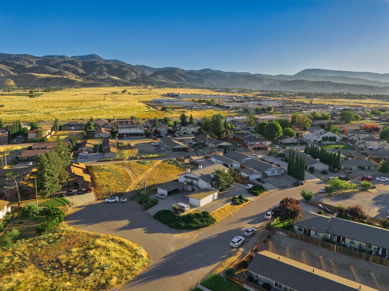More Photos Of 21220 Campo Ct, Tehachapi Apartments For Sale