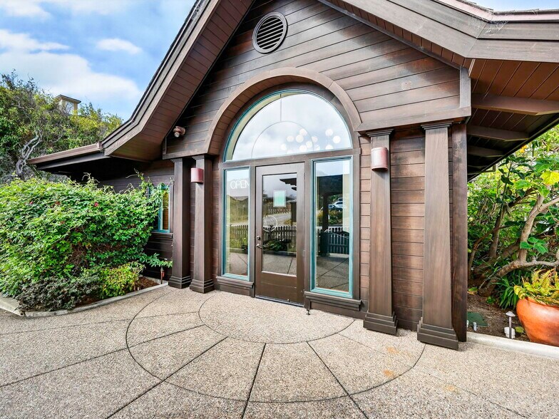 More Photos Of 5920 CA-1, Elk Hotel For Sale