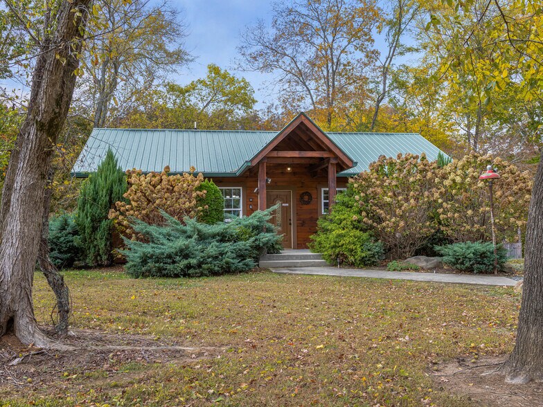 More Photos Of 1640-642 River Rd, Hot Springs Apartments For Sale