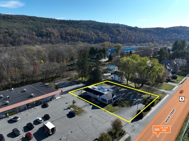 More Photos Of 2781 US Route 5 N, Windsor Fast Food For Lease