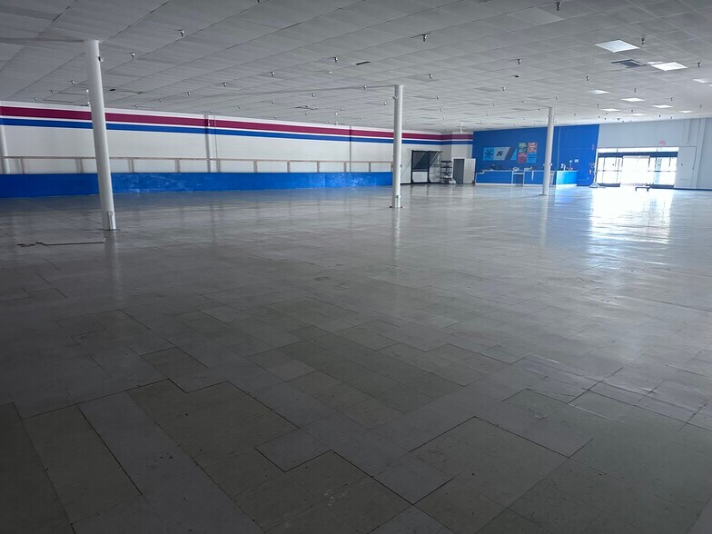 More Photos Of 1900-1974 Stone Rose Dr, Rocky Mount General Retail For Lease