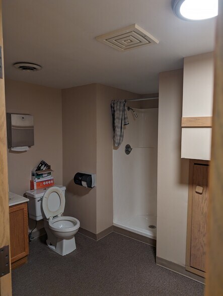 More Photos Of 204 Star Mankato MN 56001 st, Mankato Office For Sale