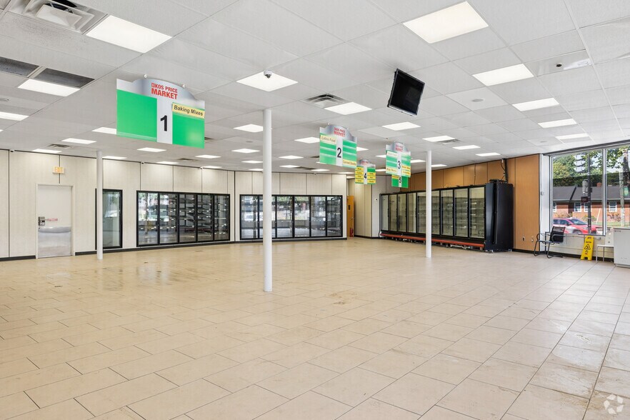More Photos Of 1901 Michigan Ave NE, Washington Unknown For Lease