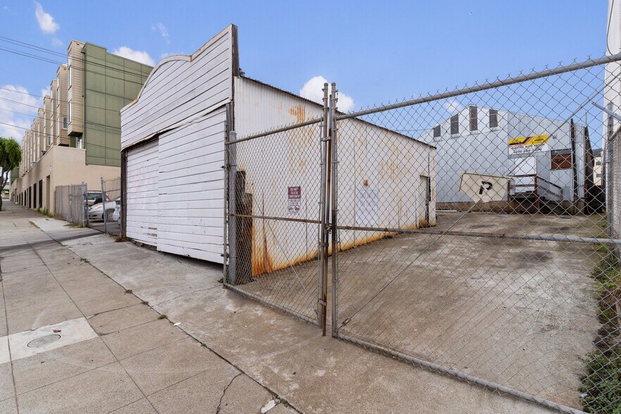 More Photos Of 7244 Mission St, Daly City Auto Repair For Sale