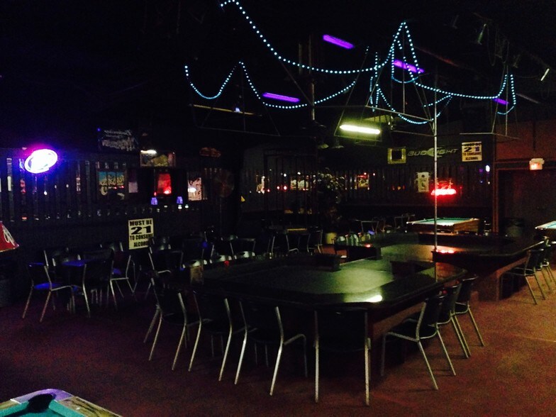 More Photos Of 9800-9806 NW Cache Rd, Lawton Freestanding For Sale