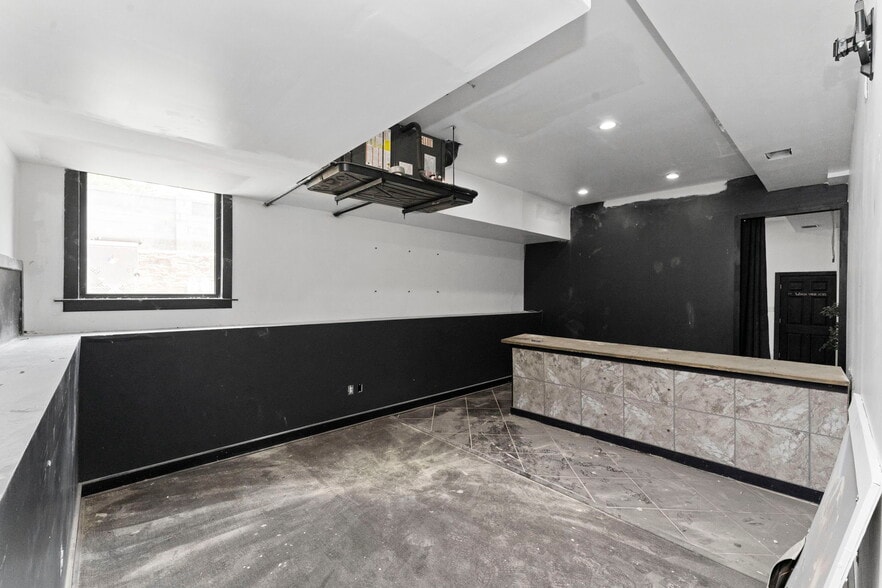 More Photos Of 368 E Moore St, Norristown General Retail For Sale