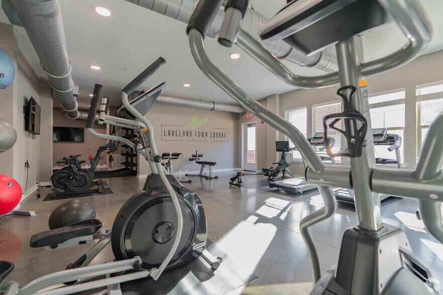 More Photos Of 4815 Market Green Pl W, Lakeland Apartments For Sale