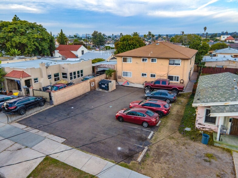 More Photos Of 1121 E 6th St, National City Apartments For Sale