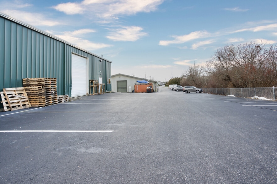 More Photos Of 1079 Aquidneck Ave, Middletown Industrial For Sale