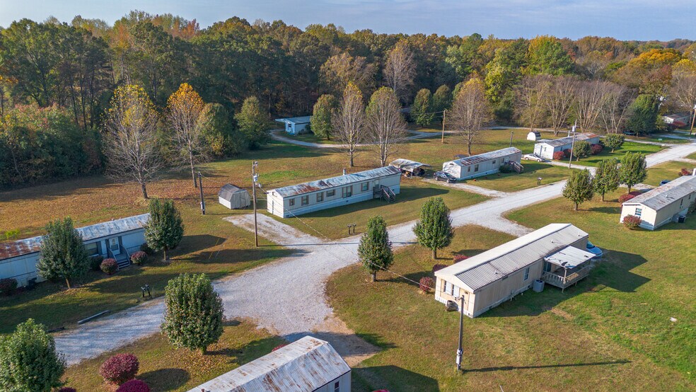 More Photos Of 1-16 Ez Ln, Manchester Manufactured Housing Mobile Home Park For Sale