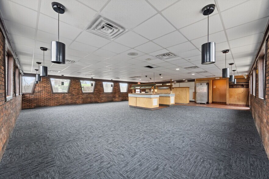 More Photos Of 1301 Gum Branch Rd, Jacksonville Restaurant For Lease