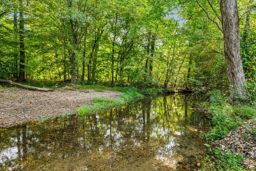 More Photos Of 456 Lakewood Park Rd, Beechgrove General Retail For Sale