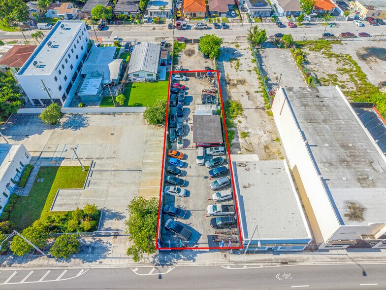 More Photos Of 2548 NW 36th St, Miami Auto Dealership For Lease