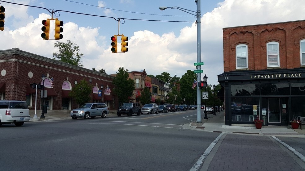 More Photos Of 12660 10 Mile Rd, South Lyon Medical For Lease