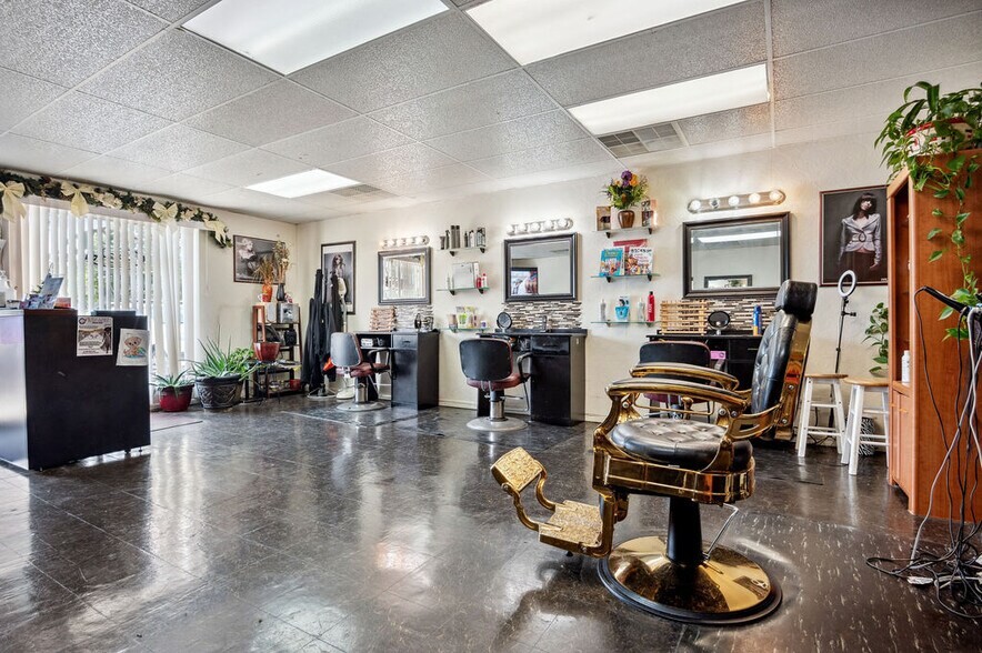 More Photos Of 1212-1216 Gum Branch Rd, Jacksonville General Retail For Sale