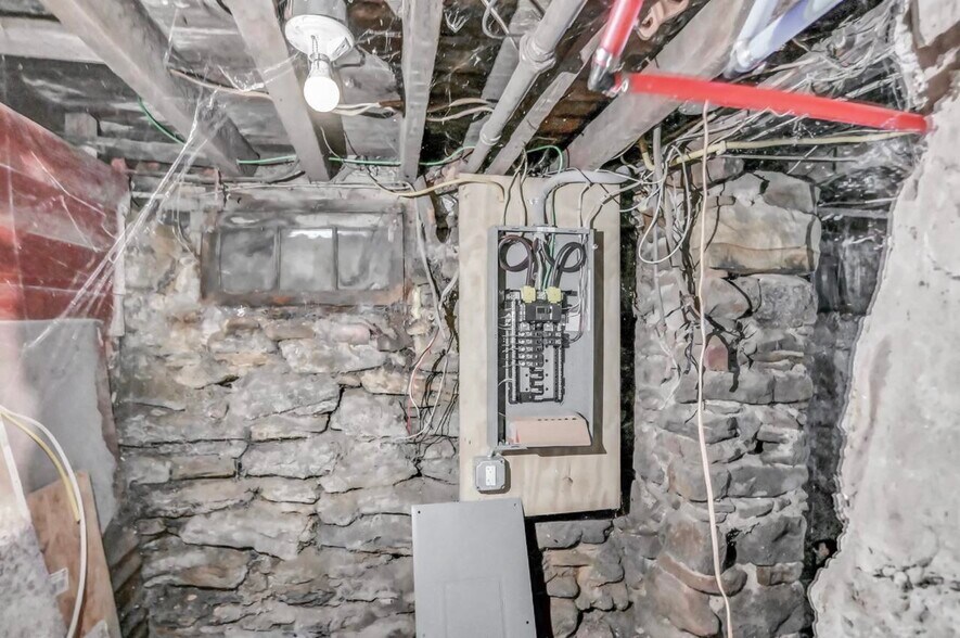 More Photos Of 317 S 10th Ave, Scranton Warehouse For Sale