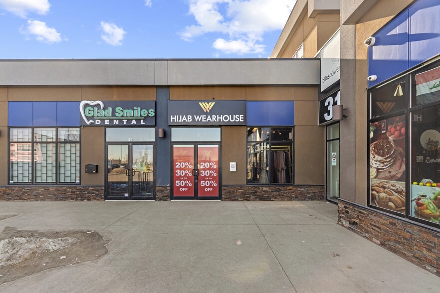 More Photos Of 3131 27th St NE, Calgary Storefront For Sale