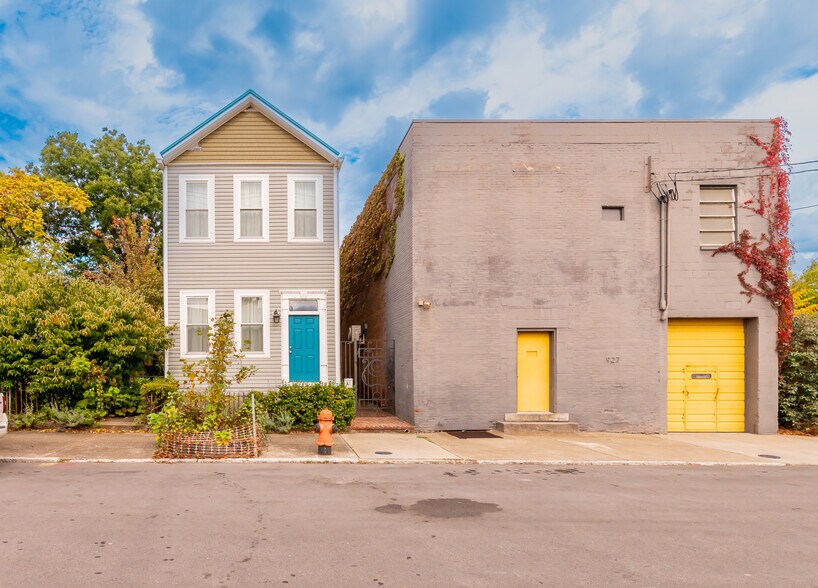 More Photos Of 927 E Madison St, Louisville Warehouse For Sale