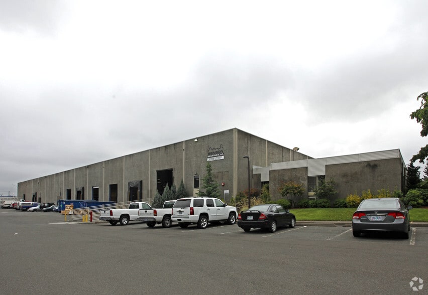More Photos Of 4456-4466 NW Yeon Ave, Portland Unknown For Lease