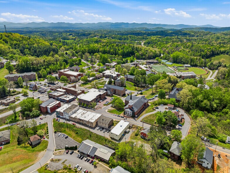 More Photos Of 70 N Main St, Mars Hill Restaurant For Sale