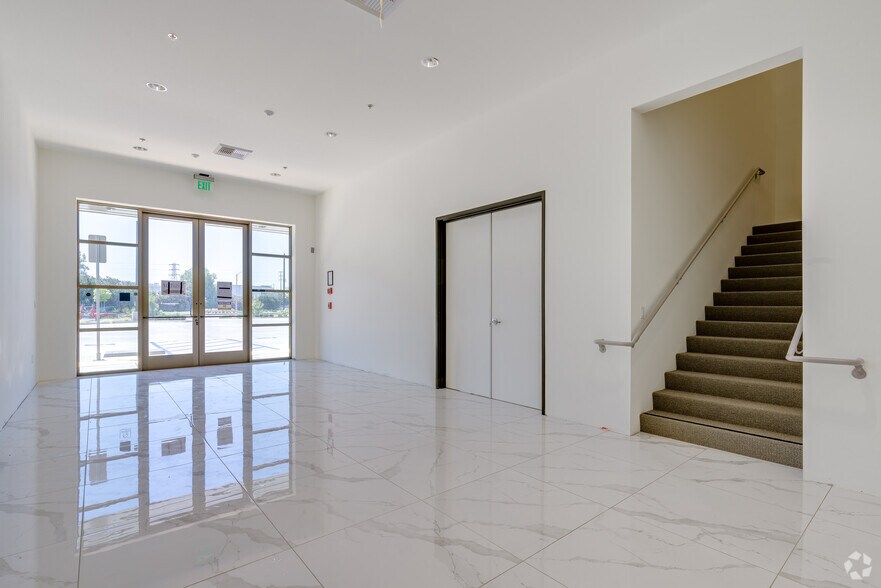 More Photos Of 20659 Valley Blvd, Walnut Office For Lease