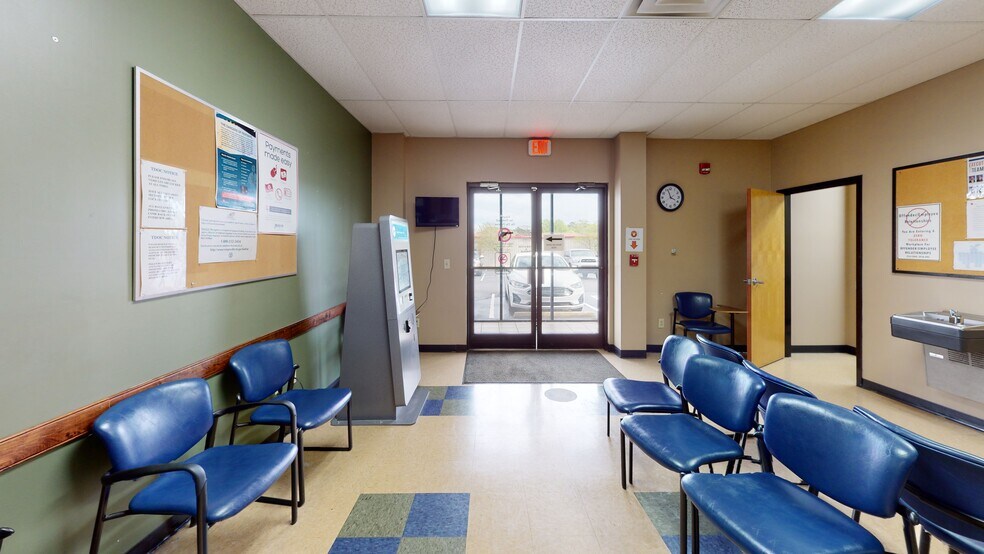 More Photos Of 950 Starvue Dr NW, Cleveland Office For Sale