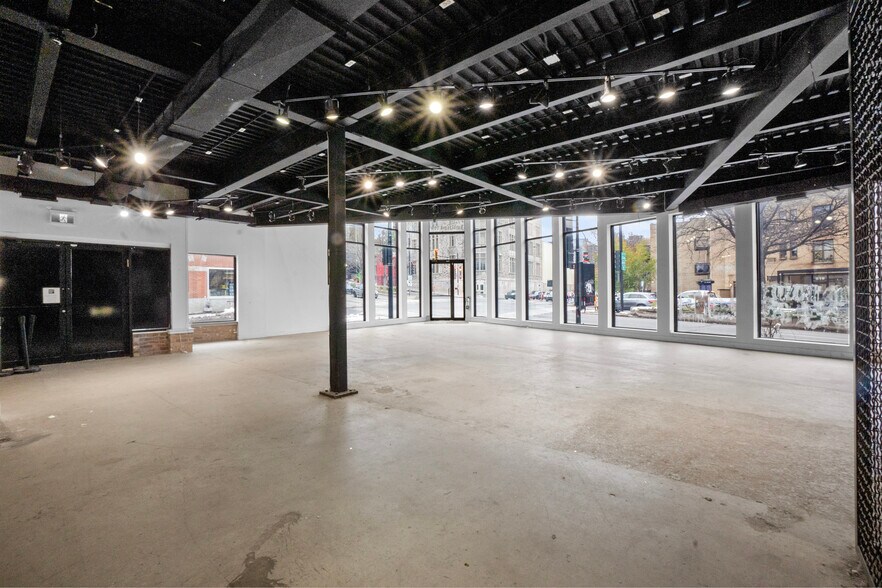 More Photos Of 3000 Rue Saint-Antoine O, Montréal Storefront Retail Office For Lease