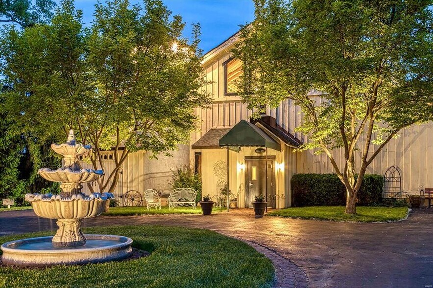 More Photos Of 11475 Lilac Ave, Saint Louis Specialty For Sale