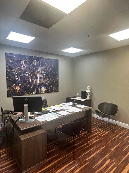 More Photos Of 900 W 49th St, Hialeah Medical For Sale