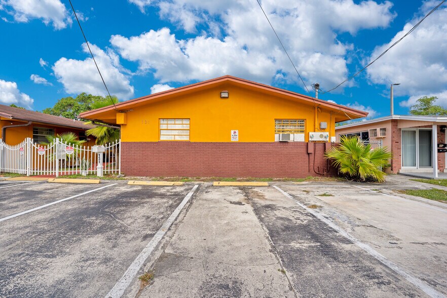 More Photos Of 129-131 SE 5th St, Hallandale Beach Multifamily For Sale
