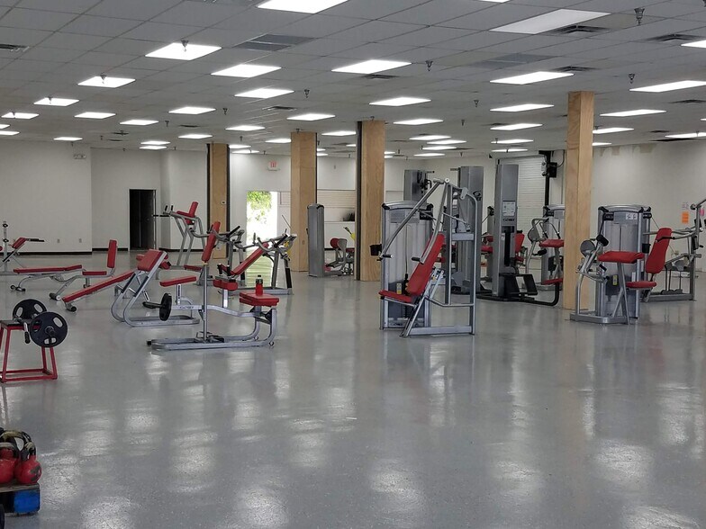 More Photos Of 5316-5380 Mount View Rd, Antioch Storefront For Lease