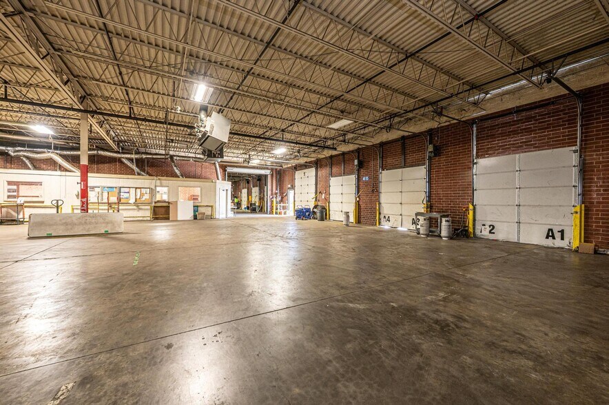 More Photos Of 106 Somerset Dr, Conover Manufacturing For Lease
