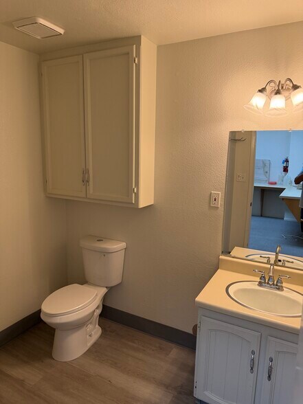 More Photos Of 935 Riverside Ave, Paso Robles Medical For Sale
