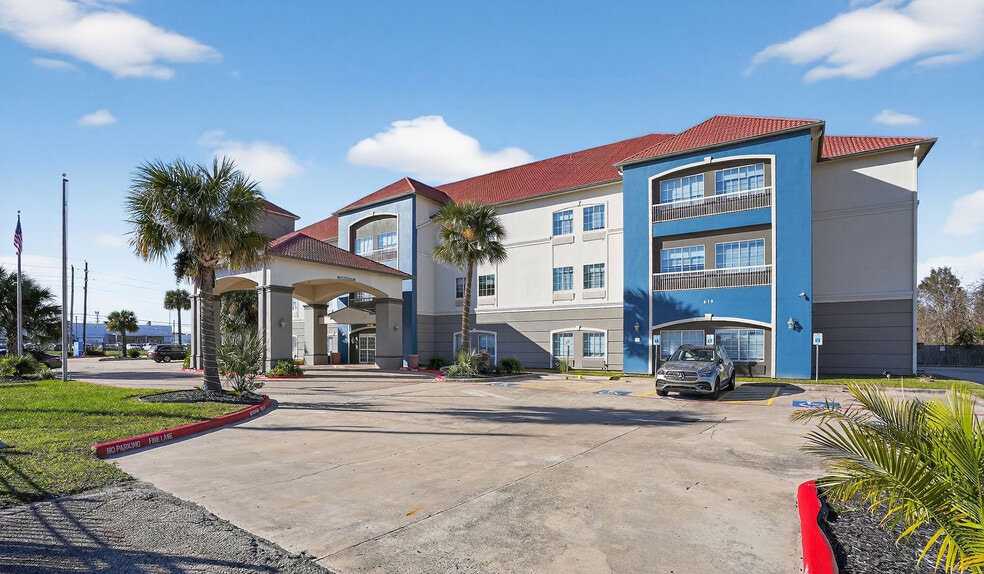 More Photos Of 415 Fm 1960 Rd E, Houston Hotel For Sale