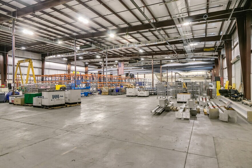 More Photos Of 4401 Fortune Pl, Melbourne Manufacturing For Lease