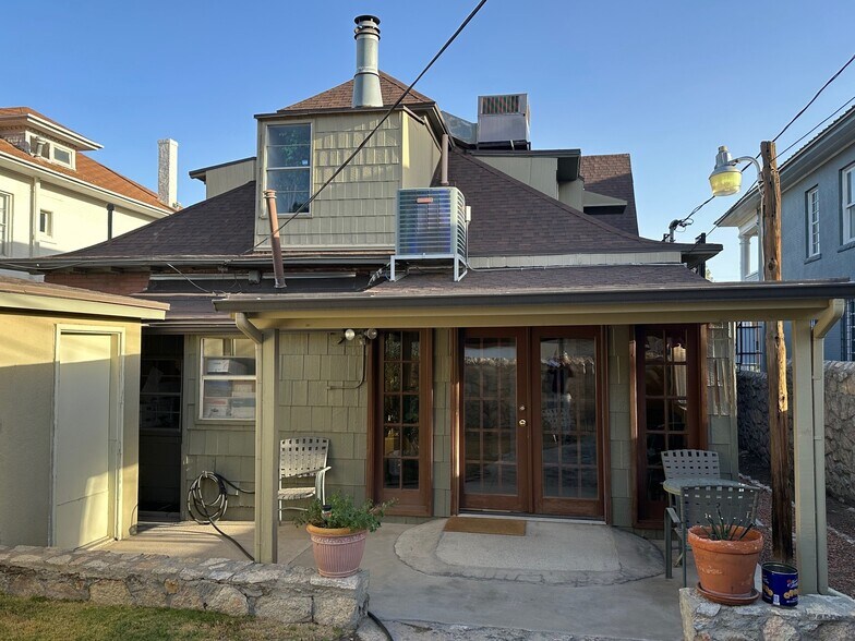 More Photos Of 1011 Montana Ave, El Paso Office For Sale