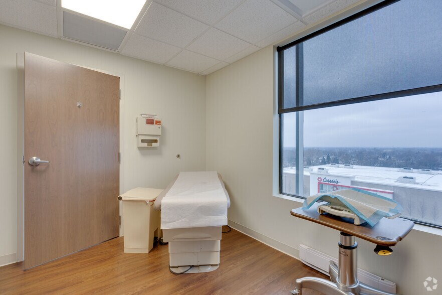 More Photos Of 9730 S Western Ave, Evergreen Park Medical For Lease