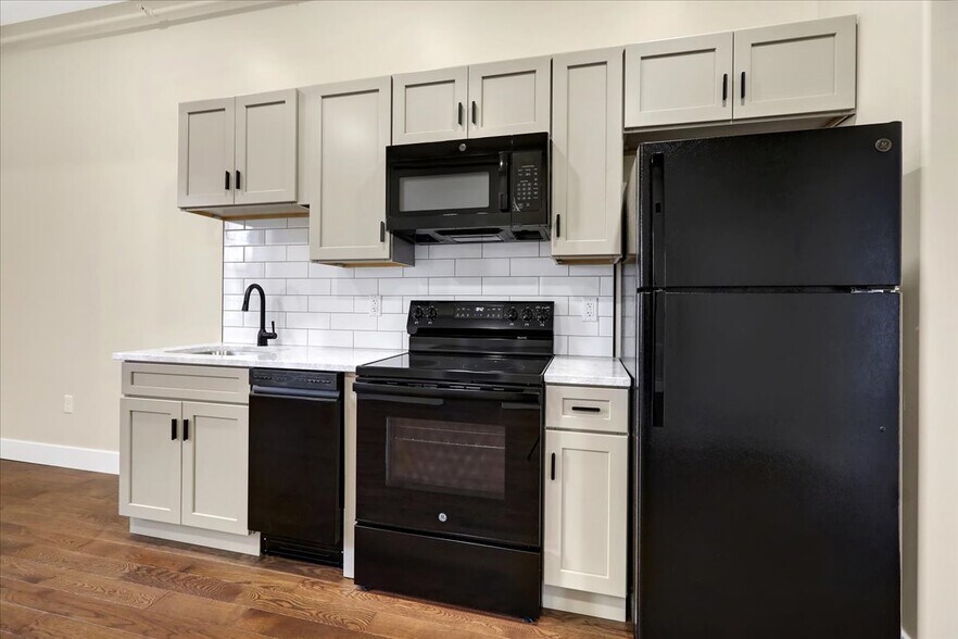 More Photos Of 241 S 5th St, Reading Apartments For Sale