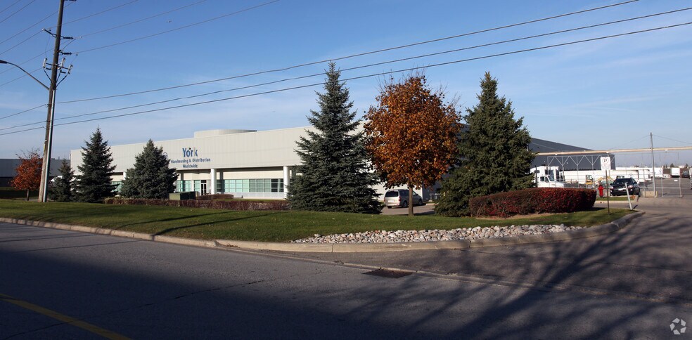 More Photos Of 165 Summerlea Rd, Brampton Distribution For Sale