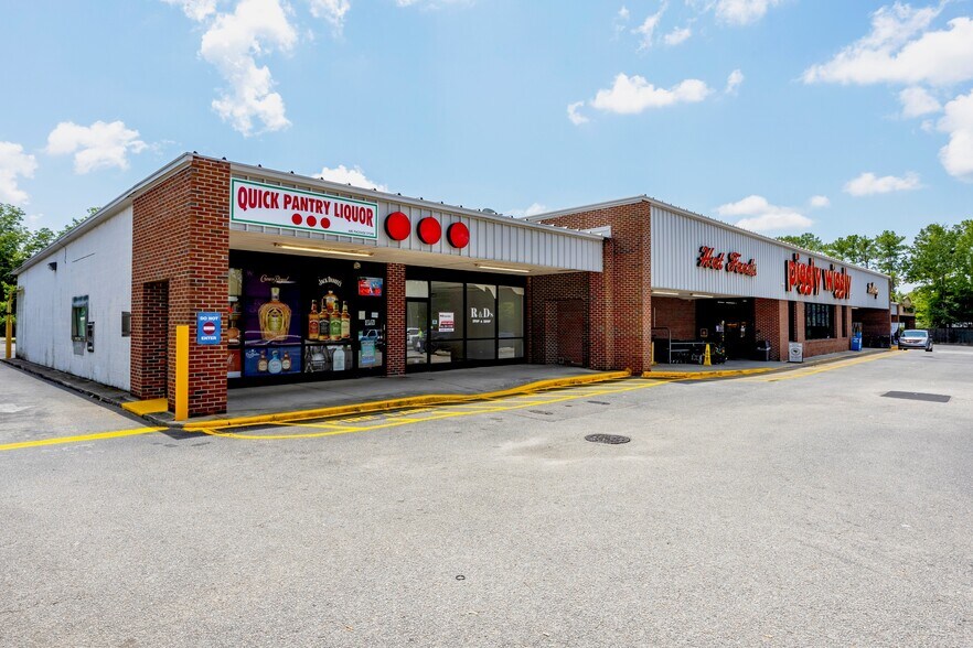 More Photos Of 611-621 Harry C Raysor Dr, Saint Matthews Freestanding For Sale